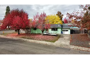 841 NW Lori St, Winston, OR 97496 - Photo 1