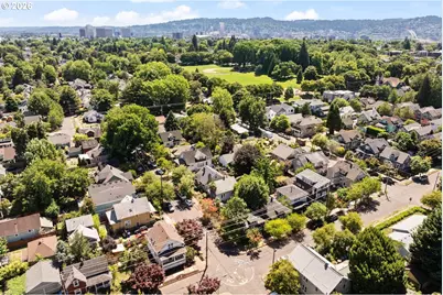 1202 NE Beech St, Portland, OR 97212 - Photo 47