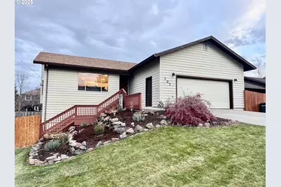 707 Highland Dr, La Grande, OR 97850 - Photo 1