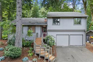 9836 SW Quail Post Rd, Portland, OR 97219 - Photo 1