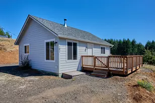 182 NE 5th St, Willamina, OR 97396 - Photo 1