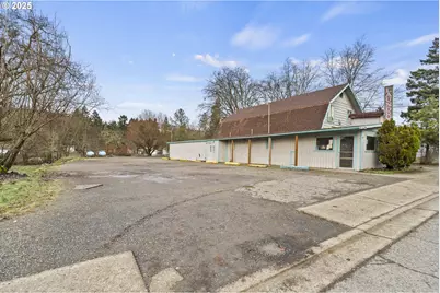 120 S Hussey Ave, Cave Junction, OR 97523 - Photo 1