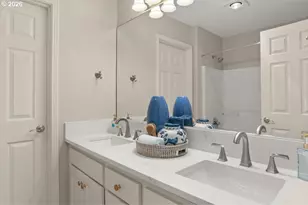 12796 NW Waker Dr, Portland, OR 97229 - Photo 29