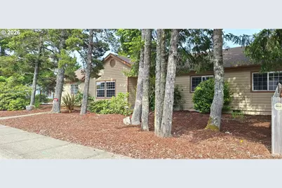 3890 Spruce St, Florence, OR 97439 - Photo 1