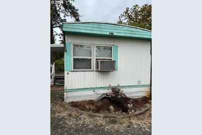 5000 NE Stephens St #9, Roseburg, OR 97470 - Photo 1