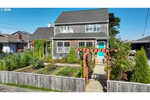 810 16th Ave, Seaside, OR 97138 - Photo 1