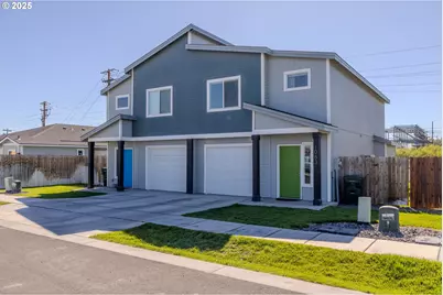 1063 NE Emerald Dr, Hermiston, OR 97838 - Photo 1