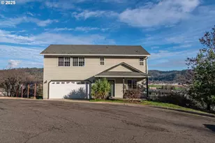 131 Makah Ct, Roseburg, OR 97471 - Photo 1