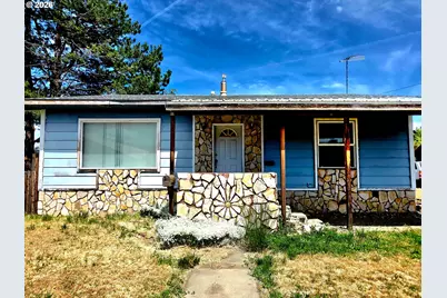 2802 Washington Ave, Baker City, OR 97814 - Photo 1