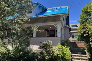 235 SE 14th Ave, Portland, OR 97214 - Photo 1
