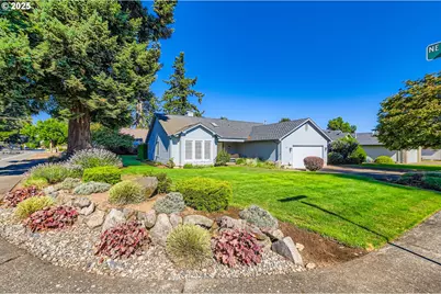 1725 N Laurelwood Loop, Canby, OR 97013 - Photo 1