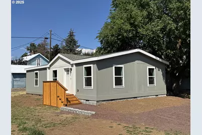 527 W Main St, Goldendale, WA 98620 - Photo 1