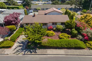 1088 Nopal St, Florence, OR 97439 - Photo 1