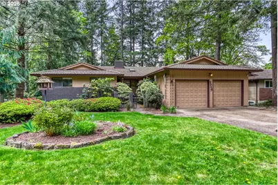9924 SE Nancy Ct, Happy Valley, OR 97086 - Photo 1