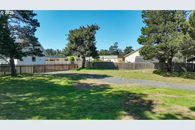 1000 Tl  First St, Gearhart, OR 97138 - Photo 1
