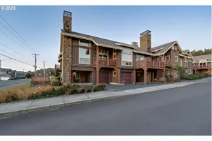 132 E Surfcrest Ave, Cannon Beach, OR 97110 - Photo 1