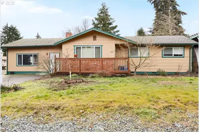 744 NE Craig St, Myrtle Creek, OR 97457 - Photo 1