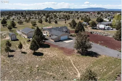 6577 SW Shad Rd, Terrebonne, OR 97760 - Photo 1