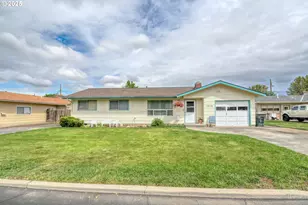 1318 SW 39th Ave, Pendleton, OR 97801 - Photo 1