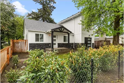 9504 SE 77th Ave, Milwaukie, OR 97222 - Photo 1