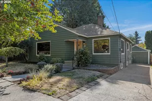 4016 SE Cora St, Portland, OR 97202 - Photo 1