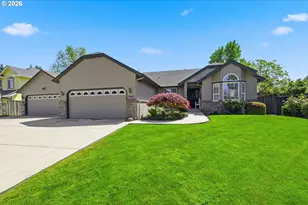 1140 Molly Ln, Eugene, OR 97404 - Photo 1