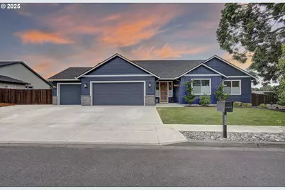 2209 NW 2nd Ave, Battle Ground, WA 98604 - Photo 1