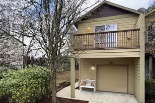 15816 NE Milton Pl, Portland, OR 97230 - Photo 1