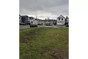 1030 N Auburn Pl, Ridgefield, WA 98642 - Photo 1