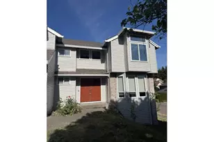 4981 Hampton Ct, Lake Oswego, OR 97035 - Photo 1