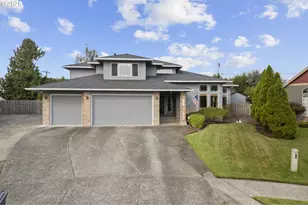 2597 NE Roberts Pl, Gresham, OR 97030 - Photo 1