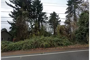 2715 NE 92nd Ave, Portland, OR 97220 - Photo 1
