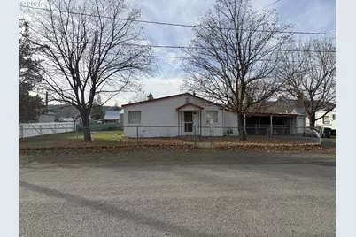 340 S 6th Ave, Elgin, OR 97827 - Photo 1