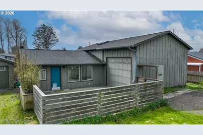 207 5th St NE, Long Beach, WA 98631 - Photo 1