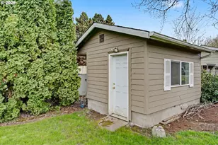 555 Sacre Ln, Monmouth, OR 97361 - Photo 39