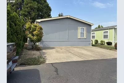 18345 NE Glisan St #2, Portland, OR 97230 - Photo 1