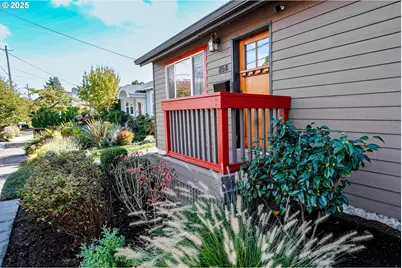 854 N Baldwin St, Portland, OR 97217 - Photo 1
