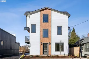 1730 SE Sherrett St, Portland, OR 97202 - Photo 1