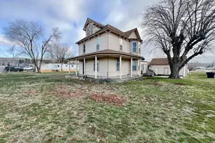 216 E Fulton St, Union, OR 97883 - Photo 1