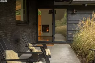 2765 SW Vista Dr, Portland, OR 97225 - Photo 1