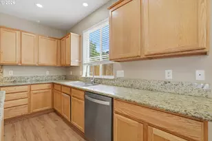 2068 SW 34th St, Gresham, OR 97080 - Photo 13