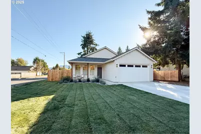 117 E Jones St, Yacolt, WA 98675 - Photo 1