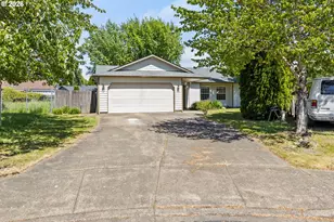 920 SW Myrtle Ct, McMinnville, OR 97128 - Photo 1
