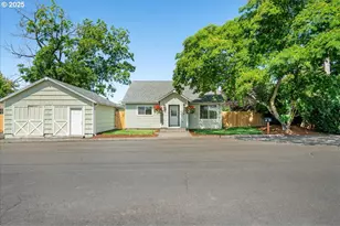 514 Hood Ct, Molalla, OR 97038 - Photo 1