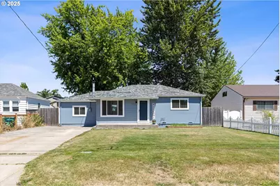 1521 E 2nd St, Newberg, OR 97132 - Photo 1