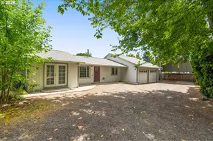 326 NE 34th Pl, Hillsboro, OR 97124 - Photo 1