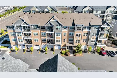 17181 SW Snowdale St #302, Beaverton, OR 97007 - Photo 1