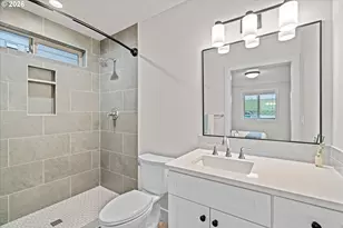 12300 Meadowlawn Dr, Oregon City, OR 97045 - Photo 17