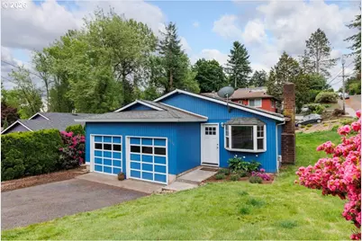 2734 SW Texas St, Portland, OR 97219 - Photo 1