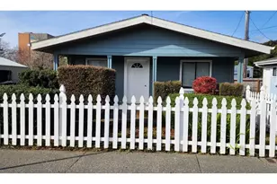 94237 6th St, Gold Beach, OR 97444 - Photo 1